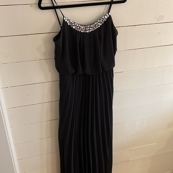 Bisou Bisou Black Long Pleated Chiffon Maxi Dress with Jeweled Top, Size 4 - Picture 3 of 8